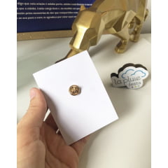 Broche estetoscopio